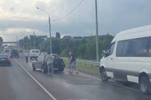 Автоавария под Брянском парализовала движение на объездной 
