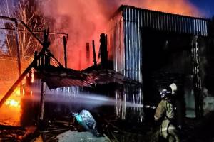 В брянском селе Супонево произошёл крупный пожар на пилораме