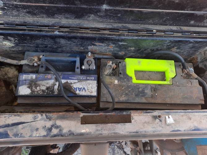Брянские полицейские раскрыли кражу аккумуляторов и 350 килограммов зерна