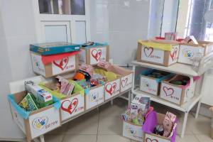 В Брянске подготовили именные подарки для тяжелобольных детей