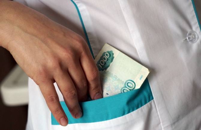 В Унече главную медсестру больницы осудят за взятку в 181 тысячу рублей