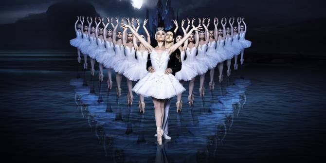 Брянцам представят балет «Лебединое озеро»