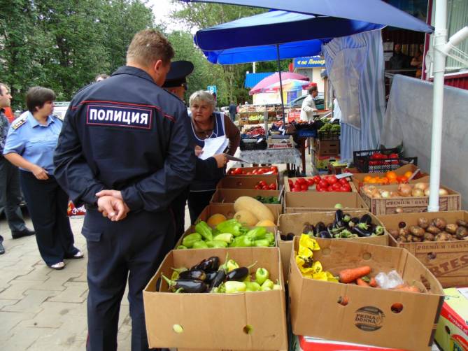 В Брянске за полгода на незаконной уличной торговле попались 190 человек