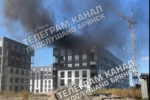 В брянском «Мегаполис-парке» загорелась многоэтажка