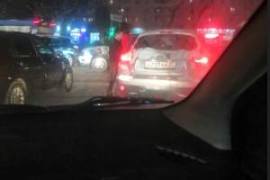 В Брянке на Новостройке столкнулись два автомобиля