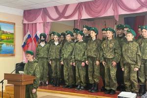 В Севске 21 школьника приняли в отряд «Юных друзей пограничников»