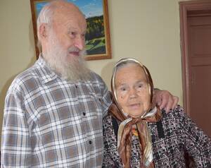Супруги из брянского поселка Климово отметили железную свадьбу