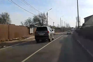 В Брянске сняли на видео хамство «царька» на Lexus