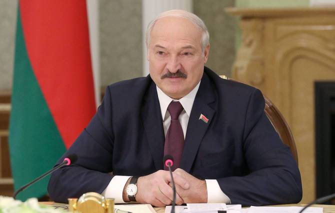 Лукашенко предложил развернуть в Брянске белорусскую стройку