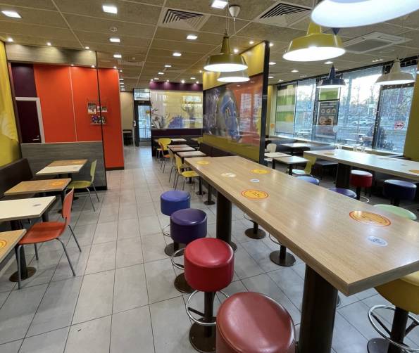 Из-за QR-кодов опустели брянские рестораны «Макдоналдс»