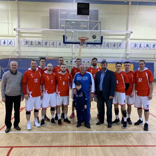 Брянские баскетболисты дважды разгромили соперников из Костромы