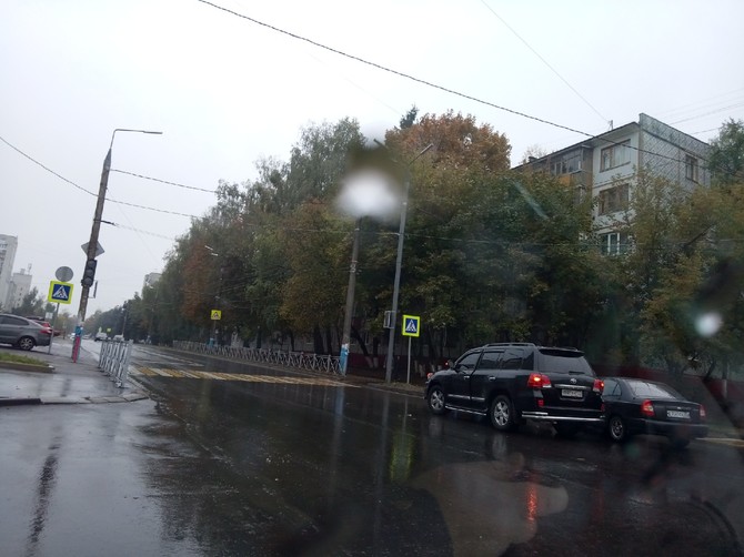 В Брянске на перекрестке столкнулись Toyota и Hyundai