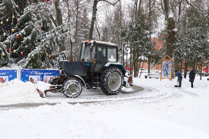 В мэрии Брянска оправдались за провал уборки снега с дорог города