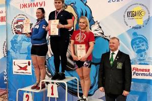 Брянская команда по пауэрлифтингу заняла 3 место на Кубке России