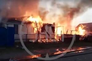 В Белой Березке после обстрела ВСУ загорелись два жилых дома 