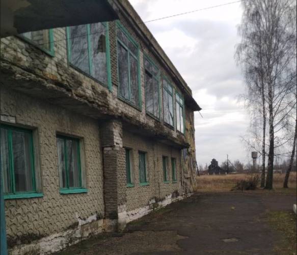 В Климовском районе разрушается Дом культуры