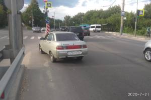 В Брянске ищут скрывшегося с места ДТП водителя