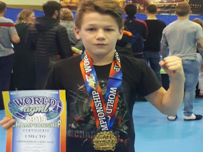 Уроженец Новозыбкова стал чемпионом мира по грэпплингу и ММА