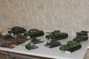 В брянской колонии строгого режима № 1 прошла выставка военной техники