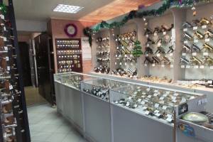 В Брянске владельца магазина «Замки, двери» оштрафовали за полосочки 