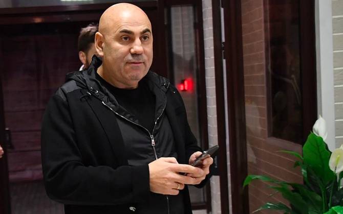 Продюсер Иосиф Пригожин склонил голову перед брянскими медиками