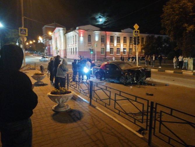 Ночью в Клинцах произошло страшное ДТП