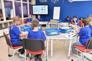 В Брянске открылся детский центр цифрового образования «IT-куб»