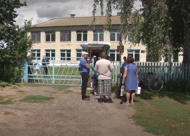 Брянские чиновники не уведомили родителей о закрытии сельской школы