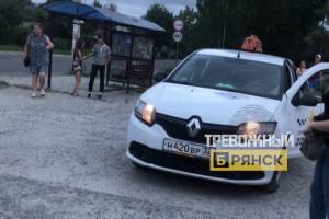 В Брянске водителя такси обвинили в наезде на девушку