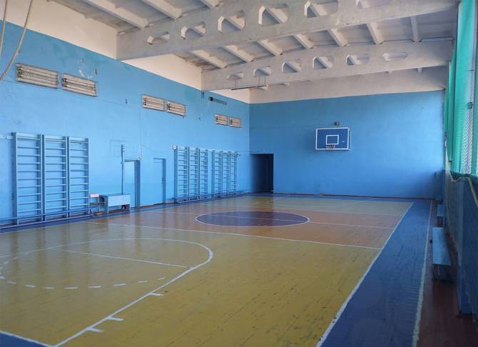 В дубровской школе №2 отремонтируют спортзал