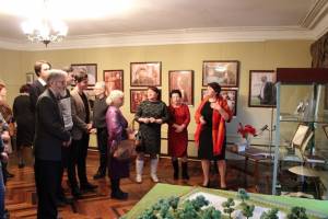 В Овстуге отметили 90-летие основателя музея Гамолина