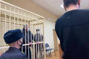 В Брянске экс-директора филиала визового сервиса оставили под арестом