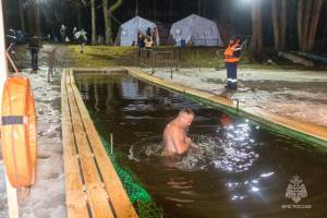 В Брянской области крещенские купания обошлись без происшествий