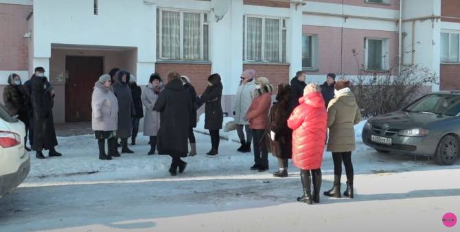В Почепе может оказаться бездомной обманутая врач из Казахстана