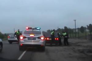 В Брянске сняли на видео полицейскую погоню за пьяным рецидивистом