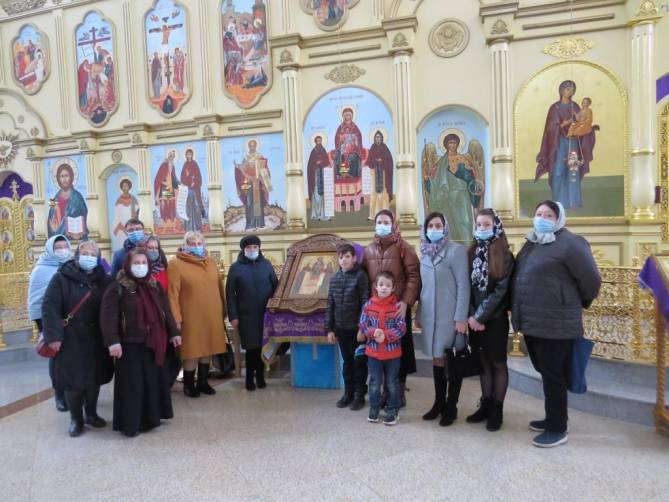 Сотрудники Карачевского Дома ребёнка посетили святыни Брянска