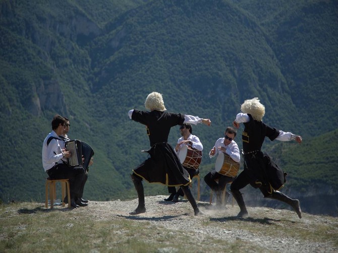 Брянцев позвали на «Танец дагестанских гор»