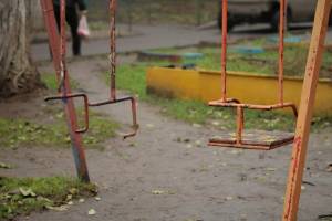 Детские площадки в Клетне признали опасными