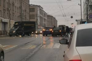 В Брянске на площади Ленина произошла авария