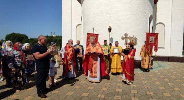 В брянском селе Журиничи престольный праздник отметили крестным ходом
