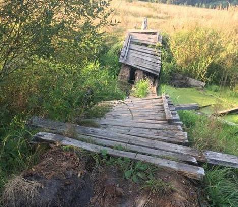 Жители Клинцов пожаловались на разрушенный мост