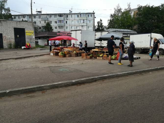 В Брянске мужчина попытался сжечь уличного торговца 