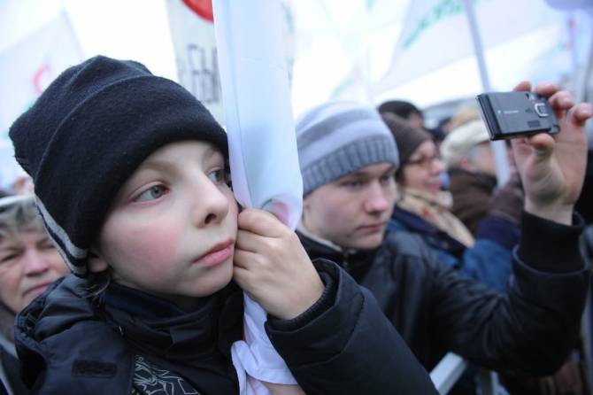 В Брянске подросткам пригрозили штрафами за участие в митингах