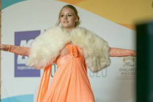 Девушка из Брянска победила на конкурсе «Юная красавица России»