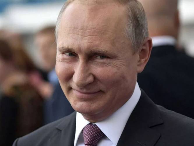 Брянцы благодарят Путина за подаренные 10 тысяч рублей