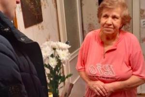 В Брянске поздравили с юбилеем мать афганца Валентину Печеневскую