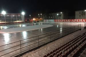 В Фокинском районе Брянска открывается самый большой ледовый каток в городе