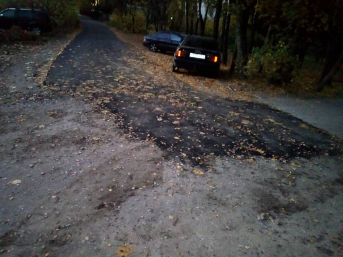 В Трубчевске сняли на фото странную технологию дорожного ремонта