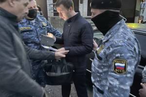 Опубликовано видео силового задержания брянского депутата Павлова
