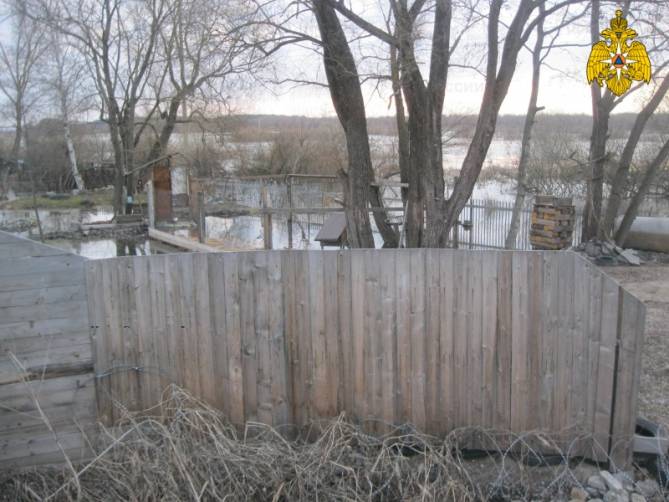 В Брянске затопило дачные участки на Черниговской